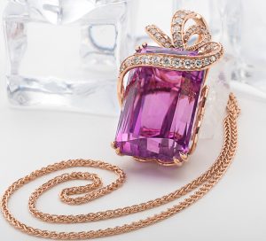 rare pink kunzite pendant necklace